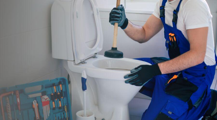 Professional septic pumping service in Brownstown, IL